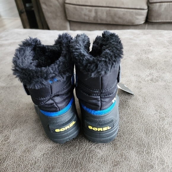 Sorel Toddler Snow Commander Boot – Black, Super Blue - Picture 6 of 8